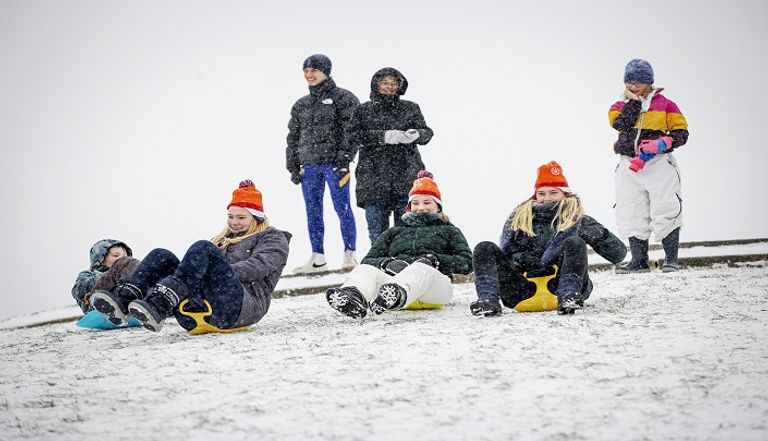 عاصفة ثلجية كثيفة تضرب هولندا