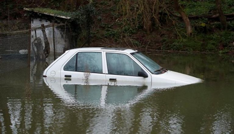 الفيضانات تجتاح جنوب غرب فرنسا