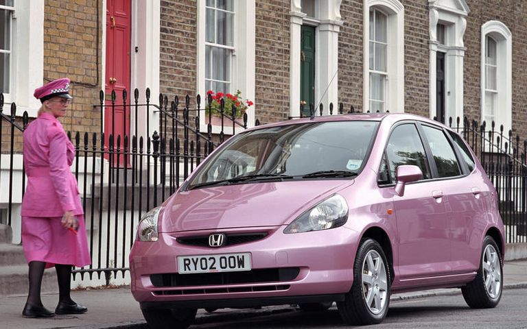 هوندا، JAZZ أستون مارتن V12 فانكويش