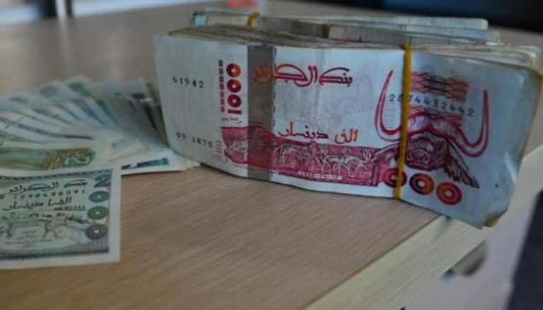 سعر الدينار الجزائري مقابل اليورو