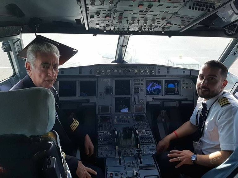 طائرة الخطوط الجوية التي اتجهت لمطار بنينا.