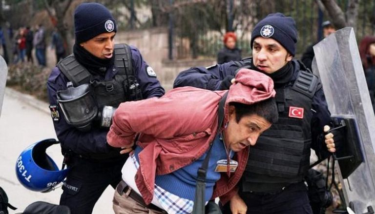 الشرطة التركية خلال حملة اعتقالات سابقة