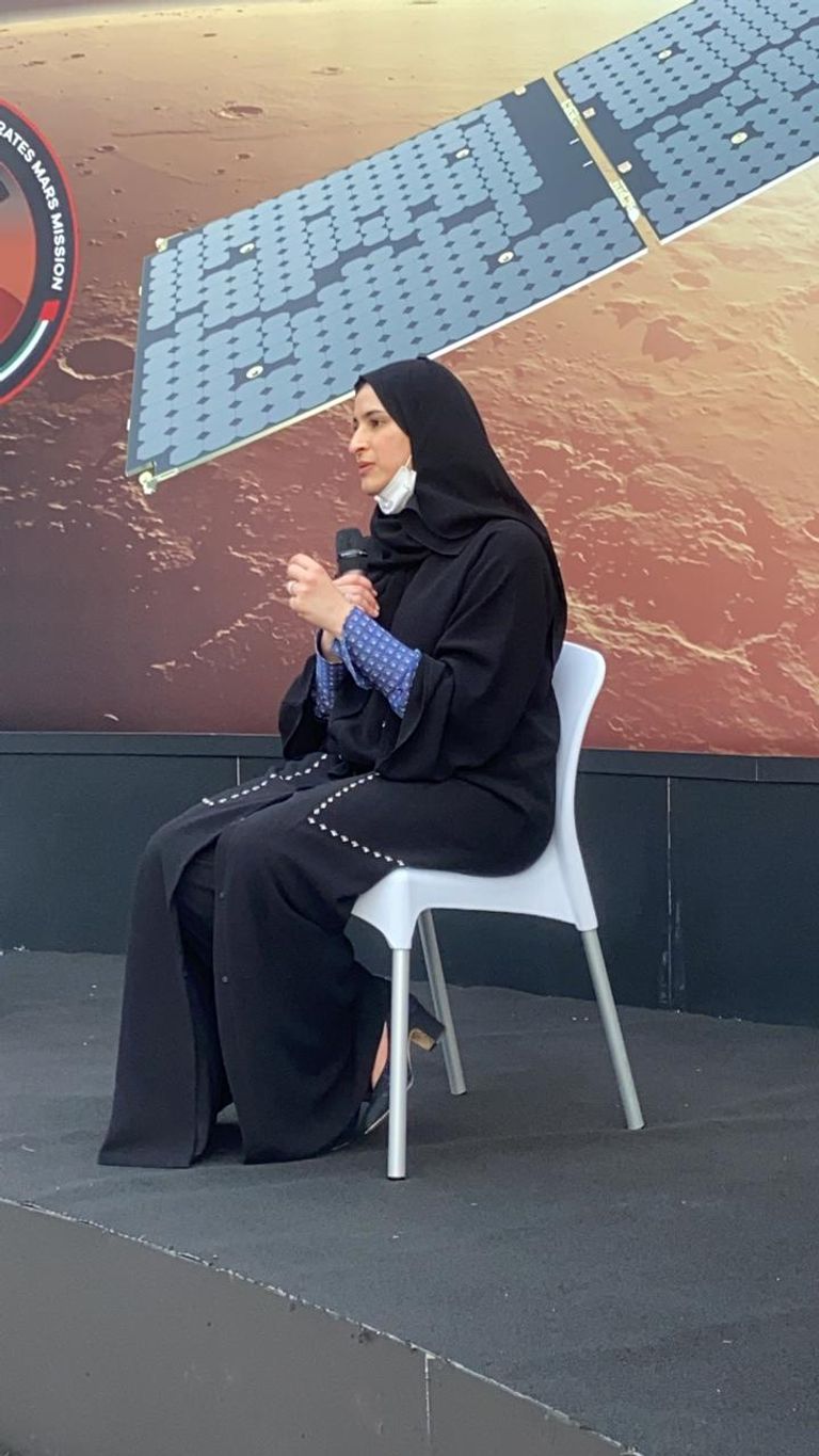 سارة الأميري المؤتمر الصحفي حول نجاح مسبار الأمل