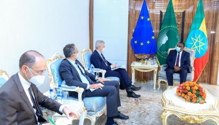 وزير الخارجية الإثيوبي خلال لقاء وفد الاتحاد الأوروبي 