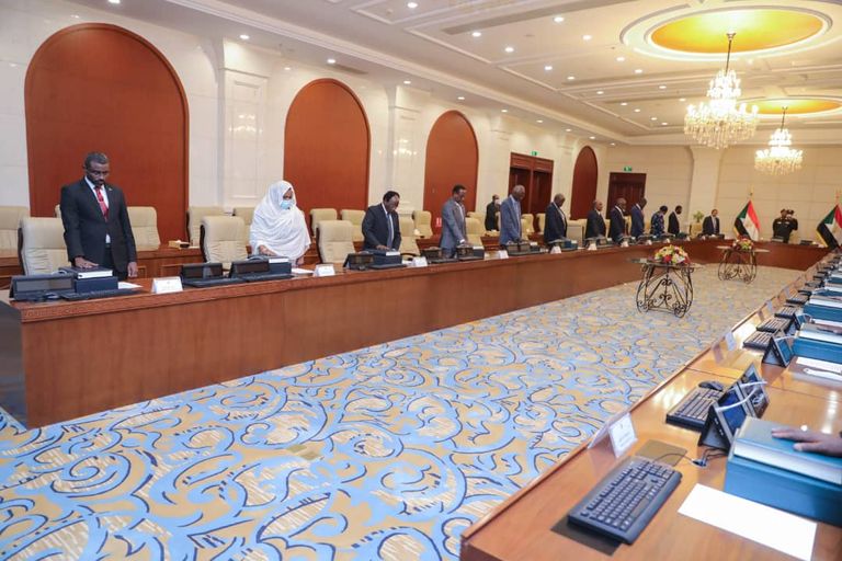 جانب من أداء الحكومة السودانية لليمين الدستورية