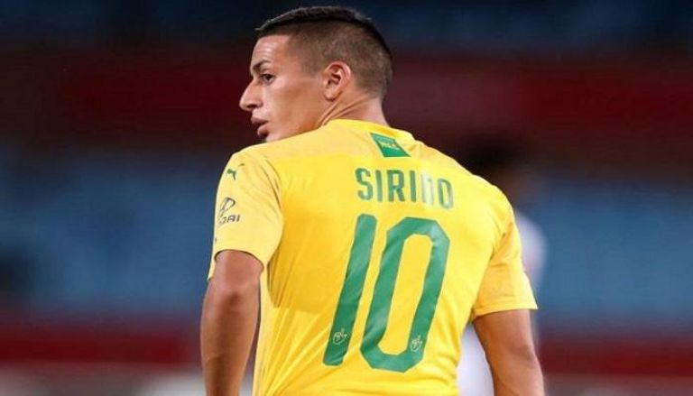 سيرينو لاعب صنداونز الجنوب الأفريقي فشلت صفقة انتقاله إلى الأهلي المصري خاما بيليات يشعل صراع الكبار في الدوري المصري