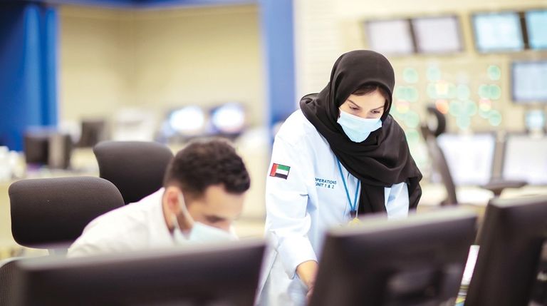 المرأة الإماراتية أثبتت حضورها الفاعل في ميدان العلوم