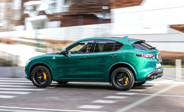  ألفا روميو Stelvio Quadrifoglio