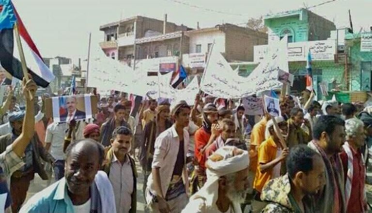 جانب من المظاهرات التي شهدتها مدينة لحج ضد حشود الإخوان العسكرية