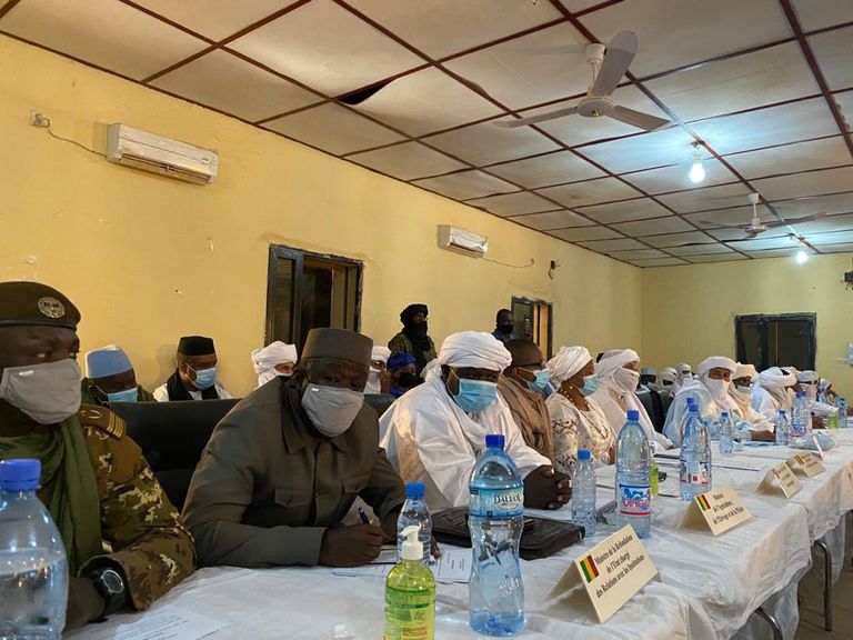 وزير الخارجية الجزائري في الدورة الـ42 للجنة متابعة اتفاق السلم والمصالحة في مالي المنبثق عن مسار الجزائر وزير خارجية الجزائر لدى استقباله من رئيس مالي