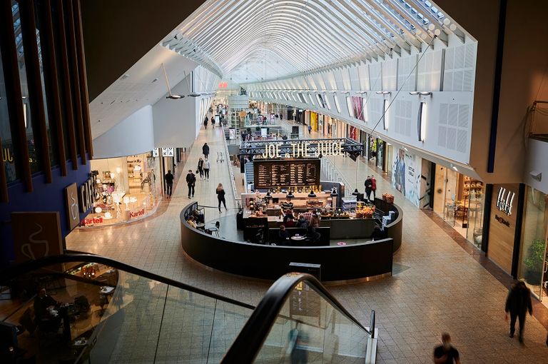 متاجر أيسلندا تعيد فتح أبوابها بعد إغلاق كورونا