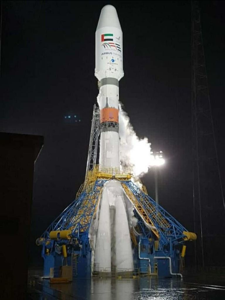 مسبار الأمل الإماراتي يحلق بطموحات العرب إلى المريخ