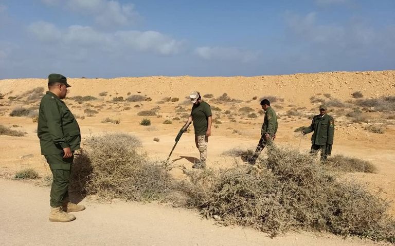 فريق إزالة الألغام بالجيش الليبي