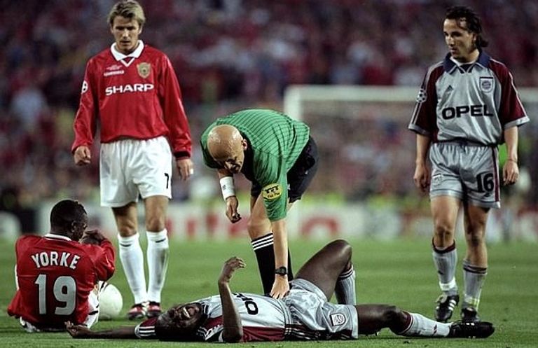 بايرن ويونايتد في 99 وكولينا يواسي نجوم بافاريا