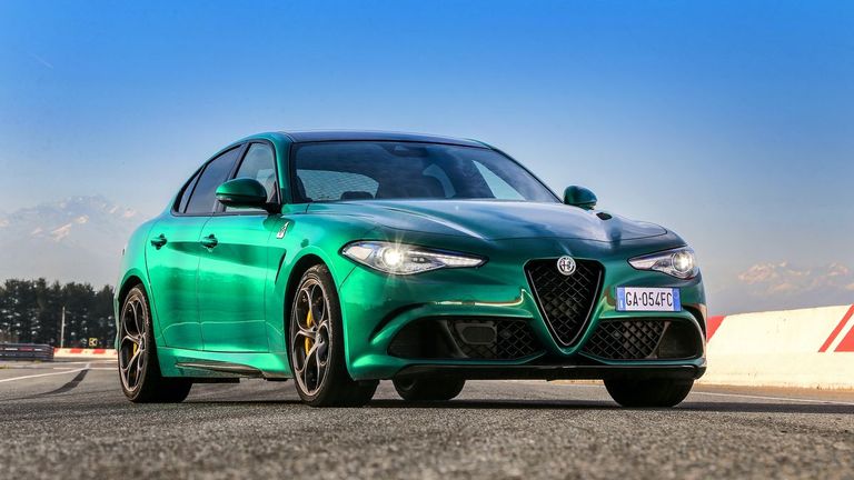  ألفا روميو  Giulia Quadrifoglio