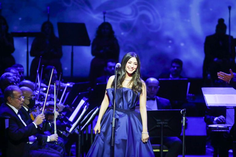 النجمة المغربية جنات في حفل "عيد حب" بدار الأوبرا المصرية