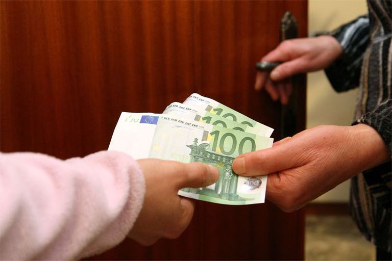 أحدث خدع النصابين في إيطاليا