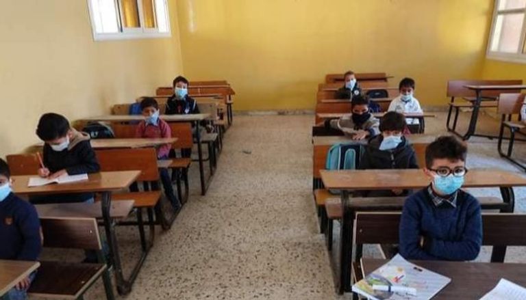 طلاب في أحد فصول مدارس طرابلس.
