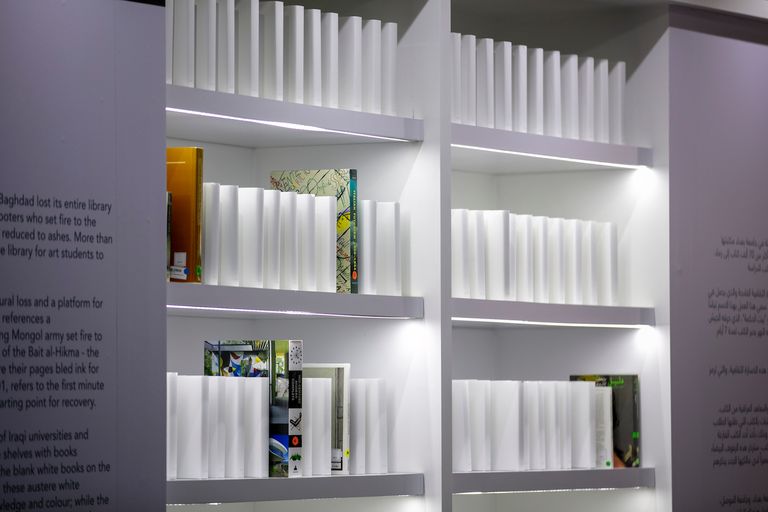 جانب من جناح بيت الحكمة المشارك في المهرجان