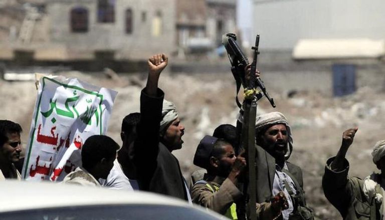عناصر من مليشا الحوثي الإرهابية في اليمن