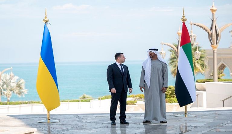 الشيخ محمد بن زايد آل نهيان والرئيس لوديمير زيلينسكي