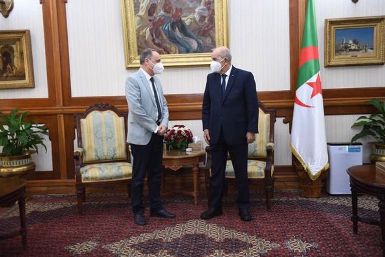 جانب من استقبال الرئيس الجزائري لرئيس حزب جيل جديد المعارض جانب من لقاء الرئيس الجزائري وسفيان جيلالي رئيس حزب