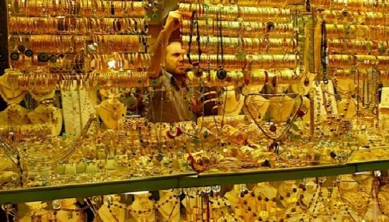 متجر لبيع الذهب - أرشيف