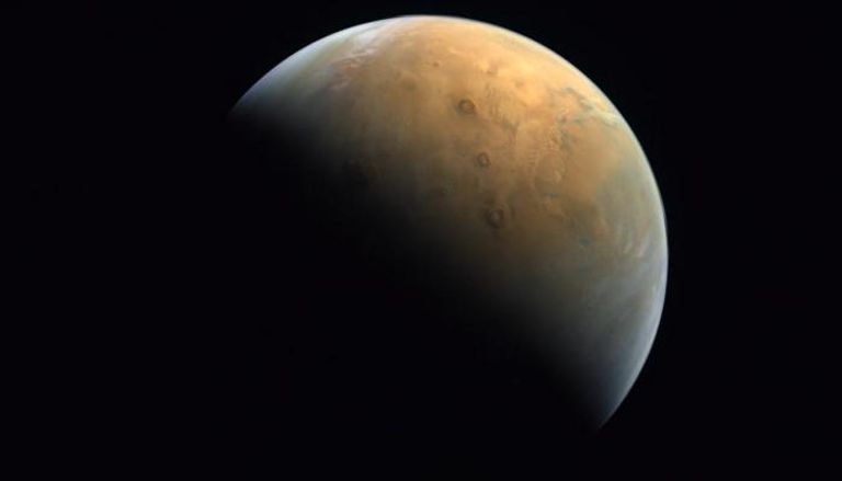كوكب المريخ بعدسة مسبار الأمل