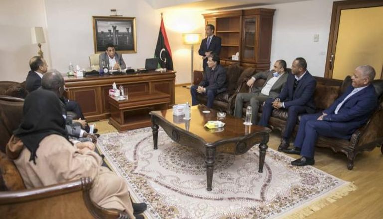 رئيس المجلس الرئاسي يلتقي نوابًا من الجنوب الليبي