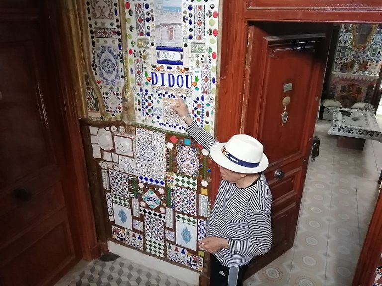 ديدو في منزله رمضان بوثرية الملقب بـ"ديدو".. أيقونة الحب في الجزائر