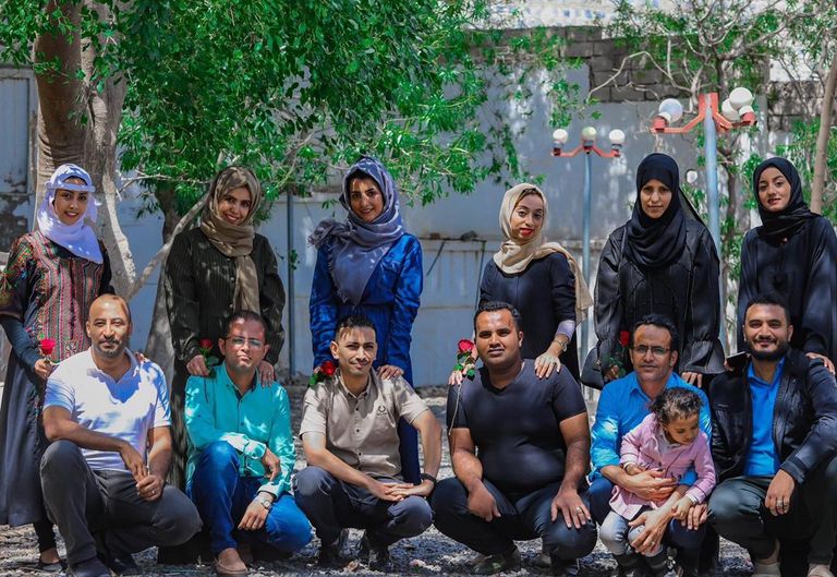 زوجات وأزواج من تعز اليمنية في عيد الحب