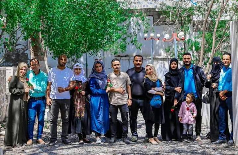 زوجات وأزواج من تعز اليمنية في عيد الحب