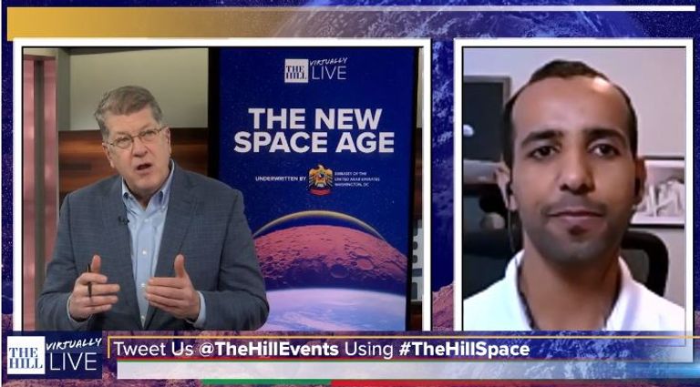 هزاع المنصوري خلال مداخلته في الفعالية 