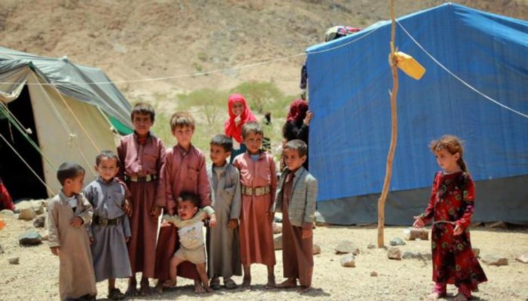 أطفال يمنيون بمخيمات النزوح