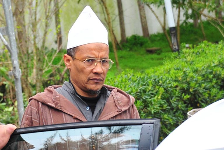 الإرهابي علي بلحاج الرأس الثاني في "جبهة اللإنقاذ" الإخوانية المحظورة بالجزائر مظاهرة رافضة للمخططات الخارجية ضد الجزائر - أرشيفية