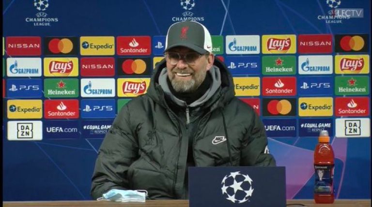 يورجن كلوب مدرب ليفربول بيتر جولاسي حارس لايبزيج ضد ليفربول