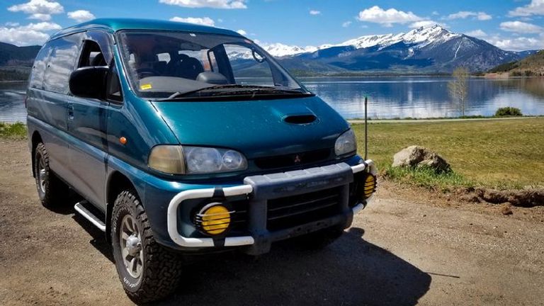 طراز Mitsubishi 4X4 Delica مرسيدس Sprinter 4×4