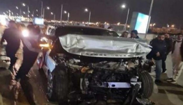 سيارة الإعلامي عمرو أديب عقب الحادث