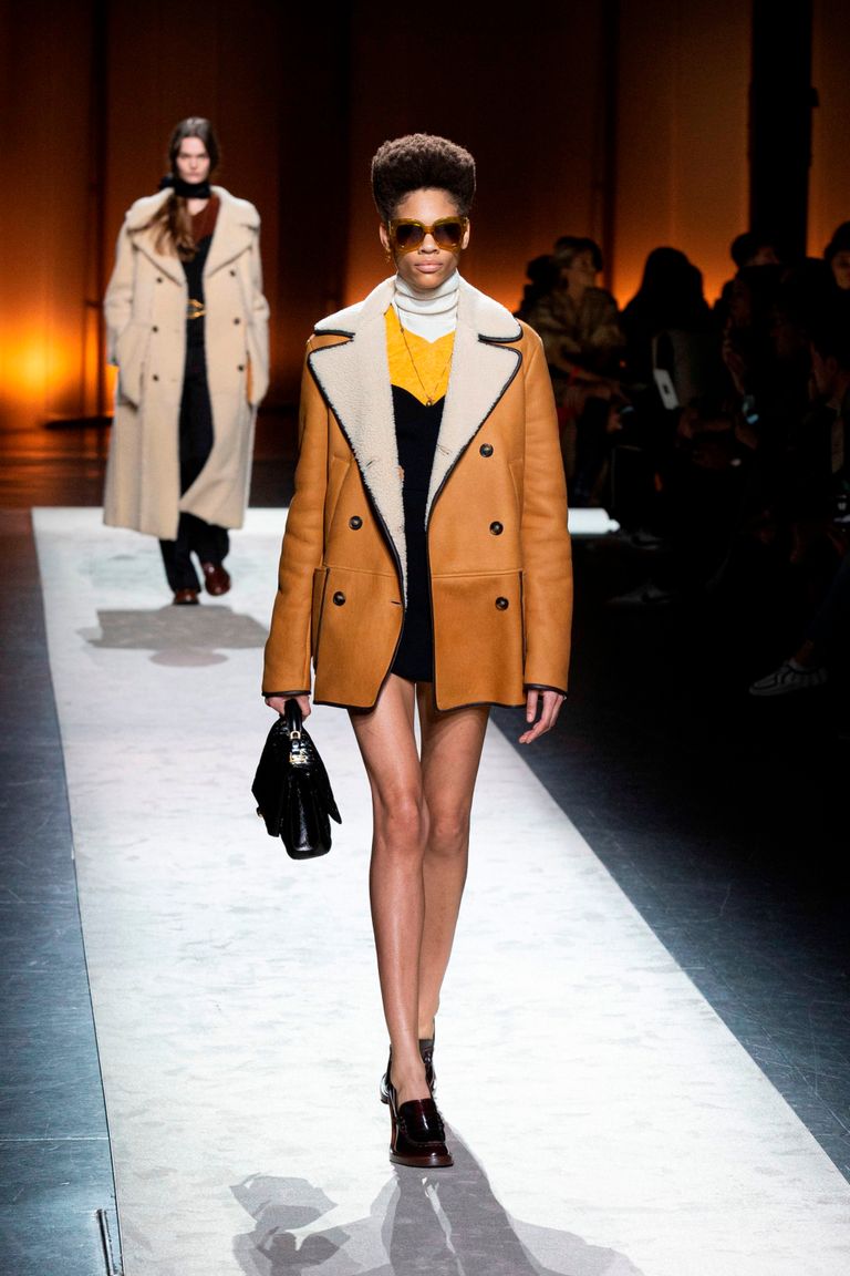 أحذية الموكاسين موضة 2021 ملامح موضة 2021