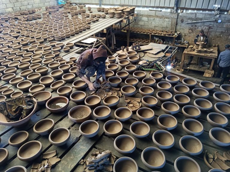 صناعة الفخار في غزة صناعة الفخار في غزة