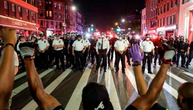 قوات الشرطة الأمريكية أثناء مظاهرات حركة حياة السود مهمة