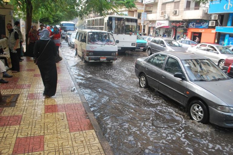 الثلوج تغطي منطقة جبلية في الأردن