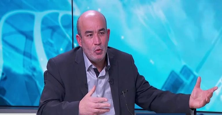 الإخواني محمد العربي زيتوت الإرهابي أبو الدحداح خلال اعترافاته المثيرة للتلفزيون الرسمي الجزائري