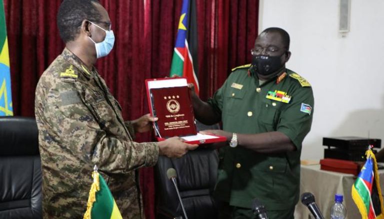 رئيسا أركان  الجيش الإثيوبي وجنوب السودان
