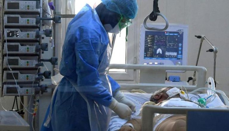 طبيب في أحد مستشفيات تونس