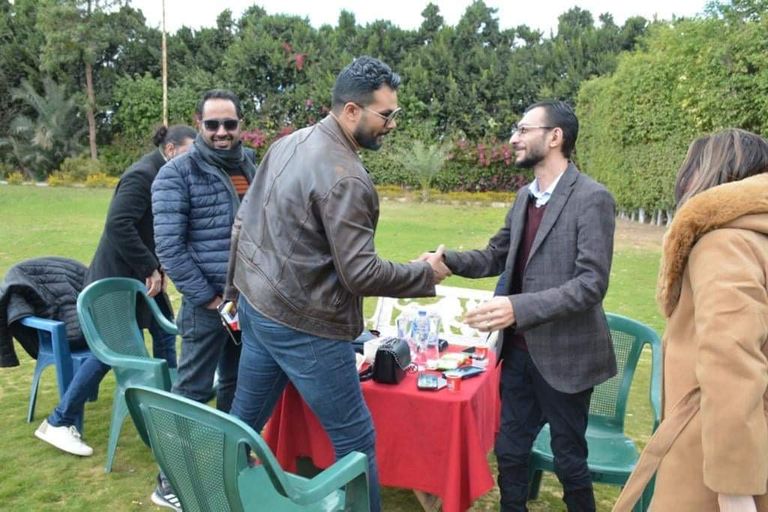 أبطال فيلم "آل هارون" يحتفلون ببدء التصوير