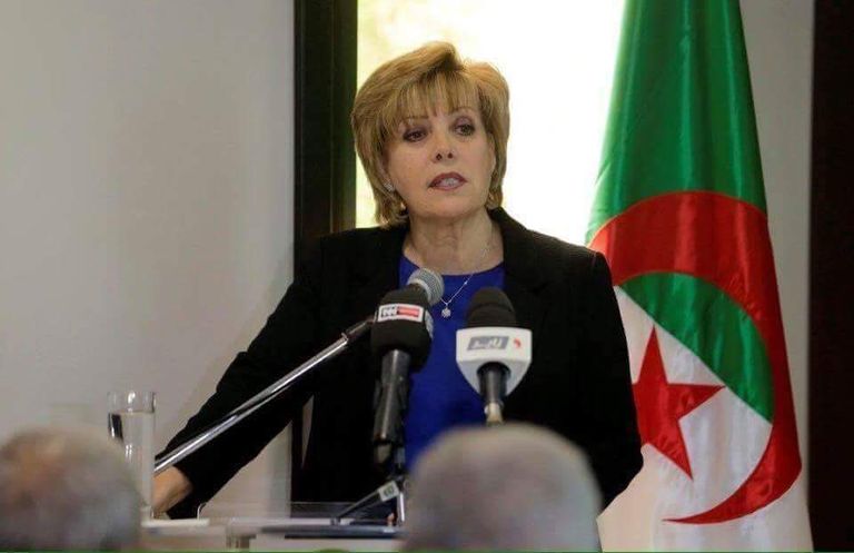 السياسية الجزائرية زبيدة عسول