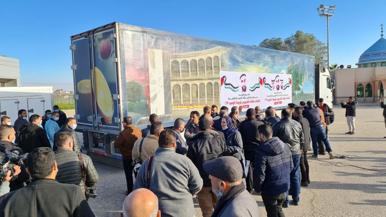 وصول جرعات لقاح كورونا إلى غزة
