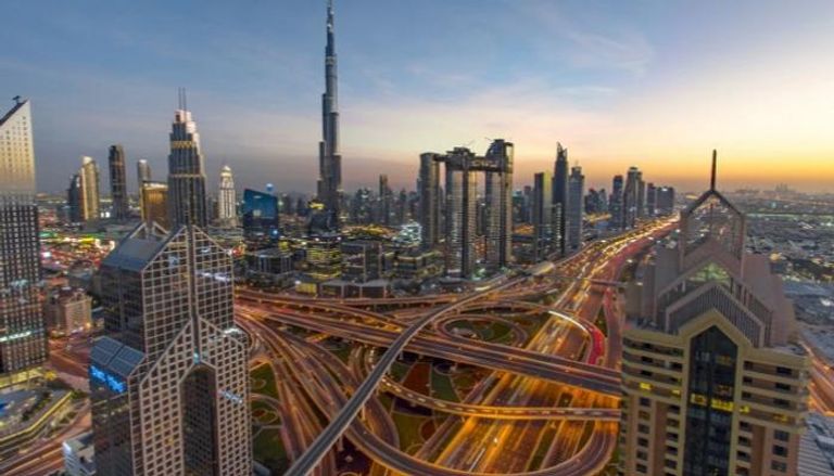 الإمارات تحرص على توفير البيئة المناسبة لاحتضان المبتكرين والمفكرين والمبدعين