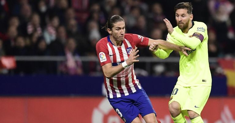 ليونيل ميسي قائد برشلونة وفيليبي لويس لاعب اتلتيكو مدريد السابق محمد صلاح نجم ليفربول وليونيل ميسي قائد برشلونة